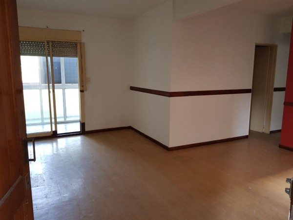 En Venta Departamento de 4 ambientes en Planta Baja - VIlla Lugano