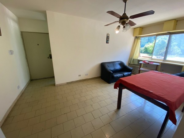 Venta Departamento 3 ambientes Muy bien ubicado - Lugano IyII Edificio 109