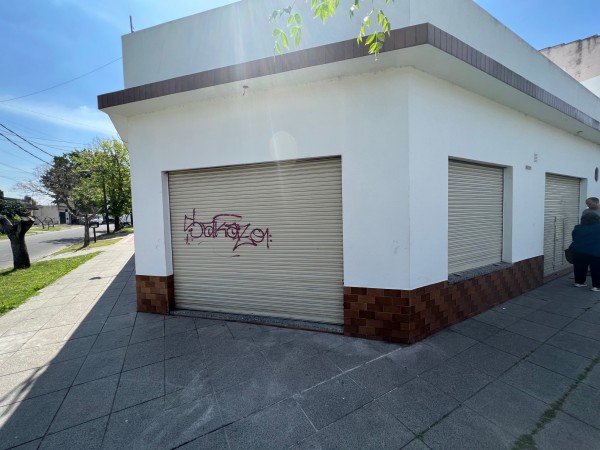 Alquiler Casa 3 ambientes con 2 locales en Block - Lomas de Zamora