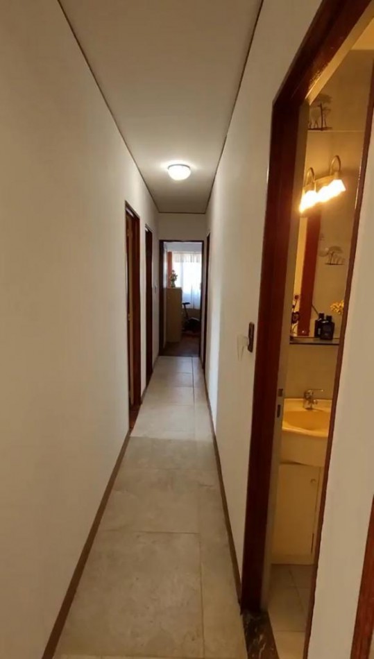 Venta Departamento 4 ambientes con cochera en excelente estado - Lugano IyII Torre 9