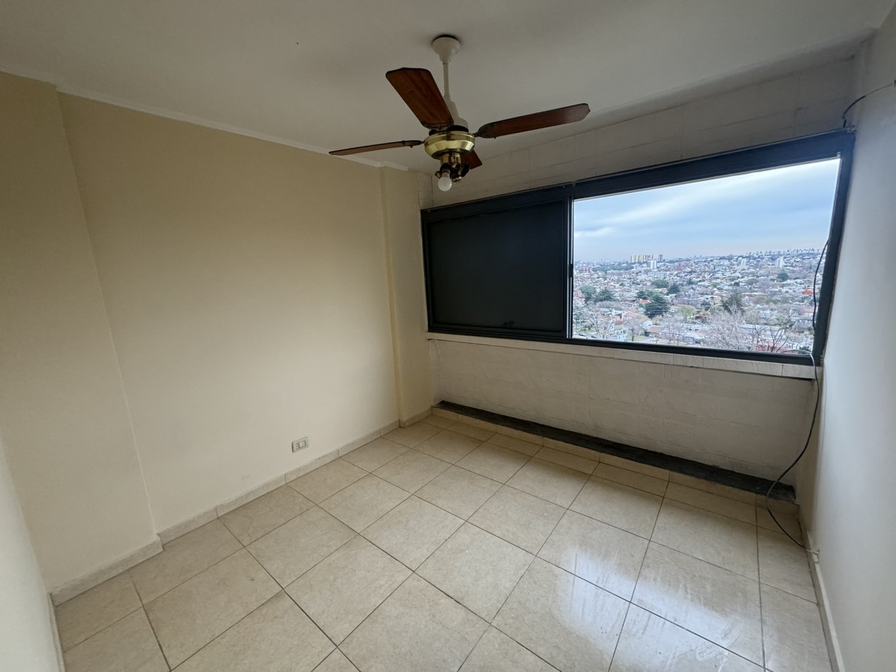 Venta Departamento de 3 ambientes Reciclado - Lugano IyII Edificio122