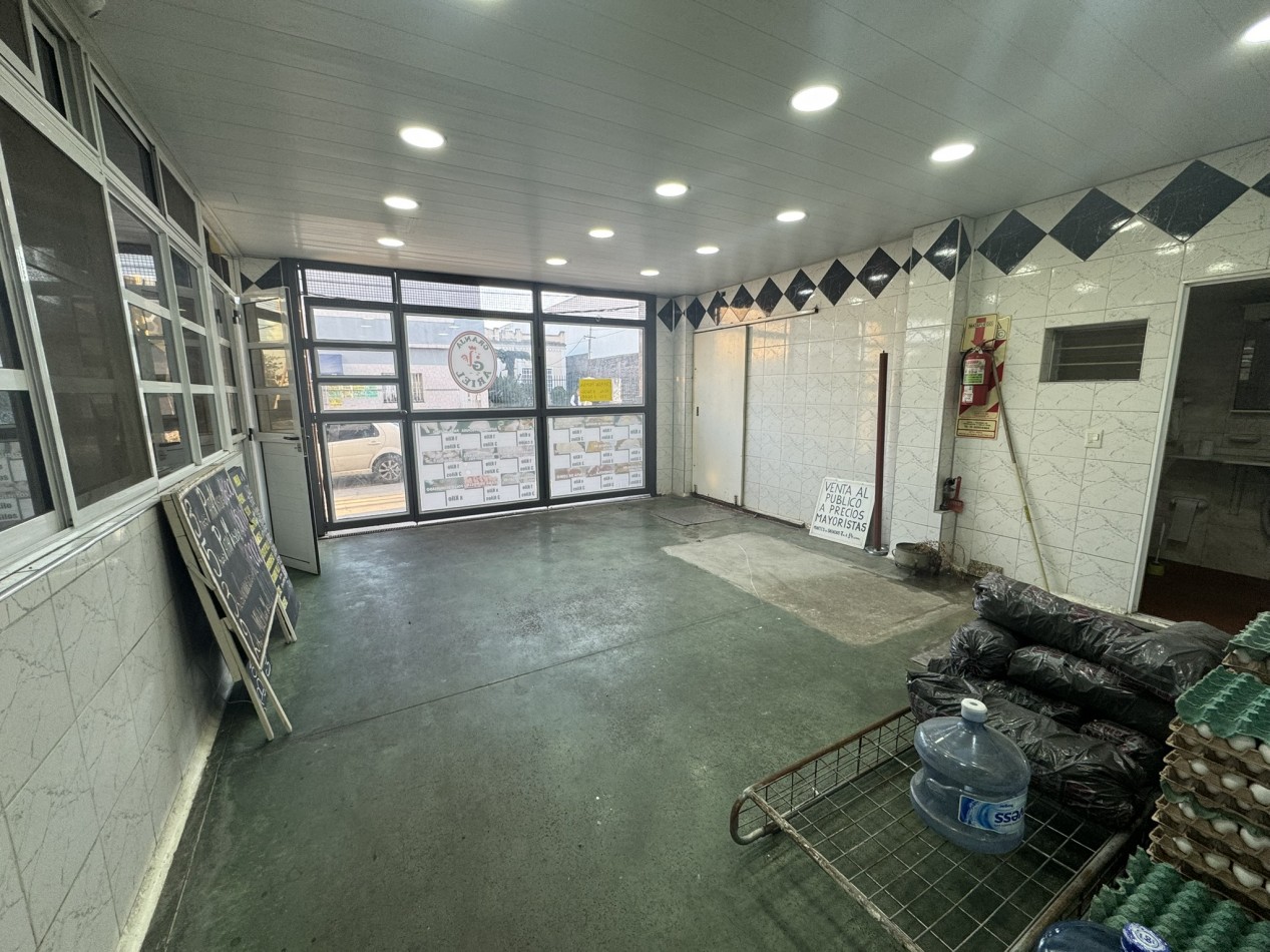 Alquiler Deposito Frigorifico con camaras 233 m2 ideal distribuidora - Tapiales