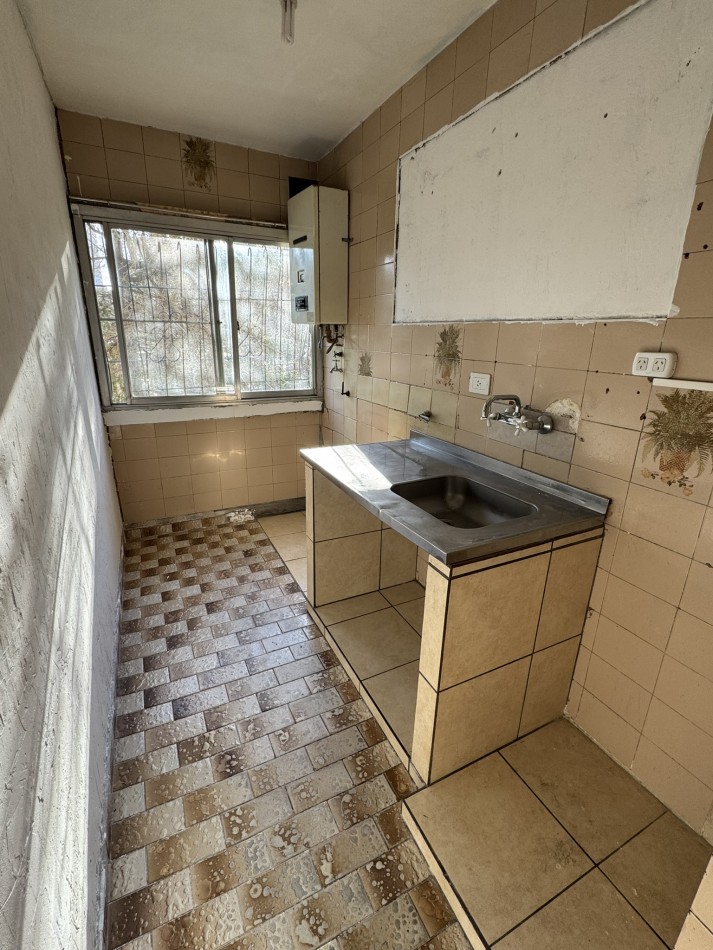 Venta departamento 3 ambientes buena ubicacion - Lugano IyII Edificio 41