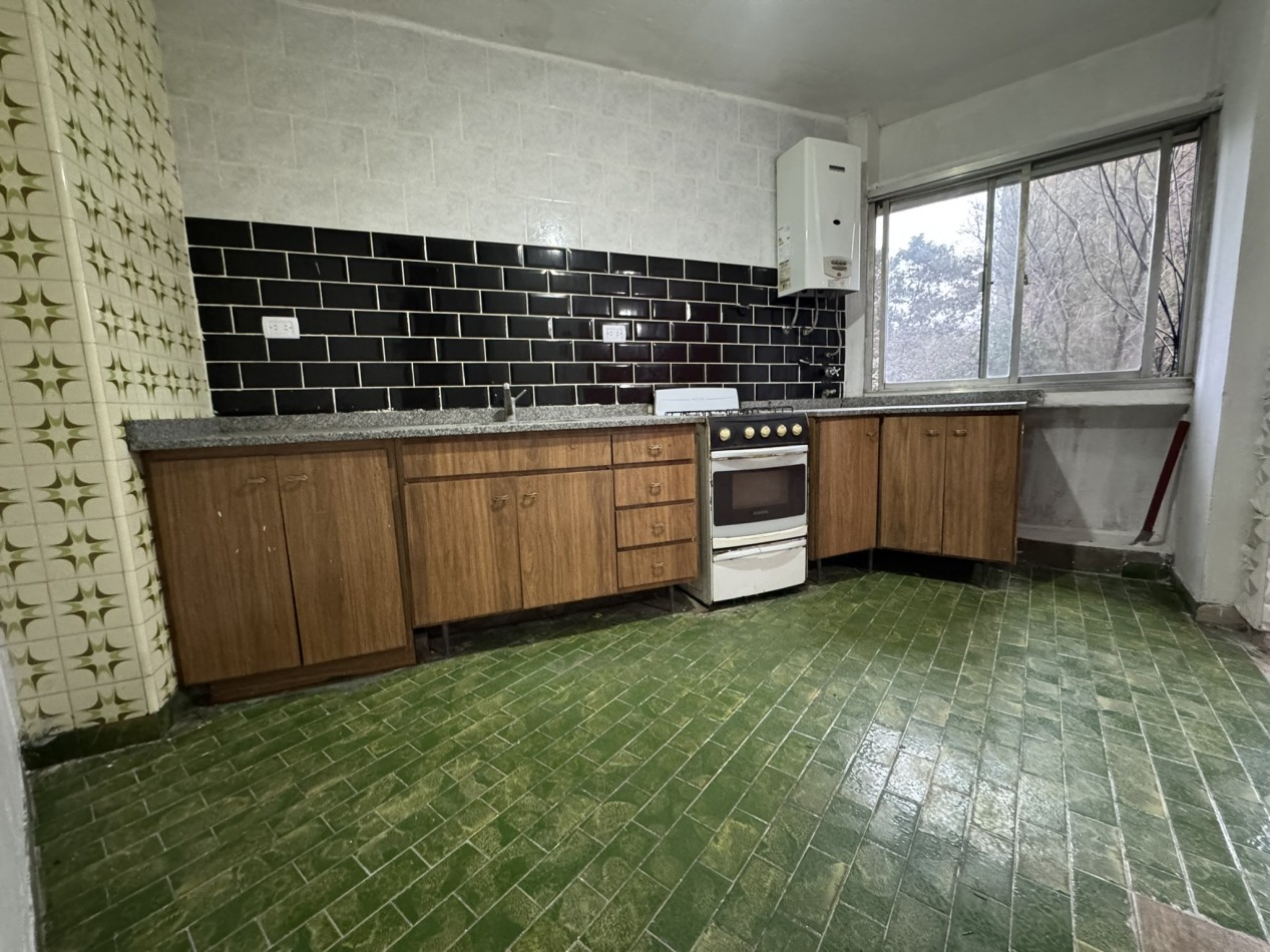 Alquiler Departamento 3 ambientes con cocina grande - Lugano IyII Edif 141
