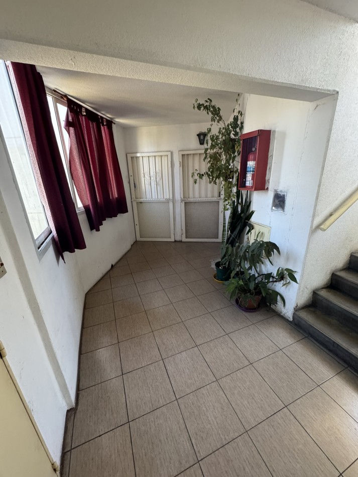 Venta Departamento 3 ambientes con cocina grande, reciclado - Lugano IyII Edificio 104