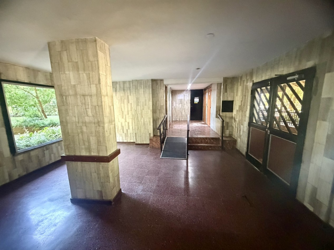Venta Departamento de 4 ambientes excelente ubicacion - Lugano IyII Edif 6