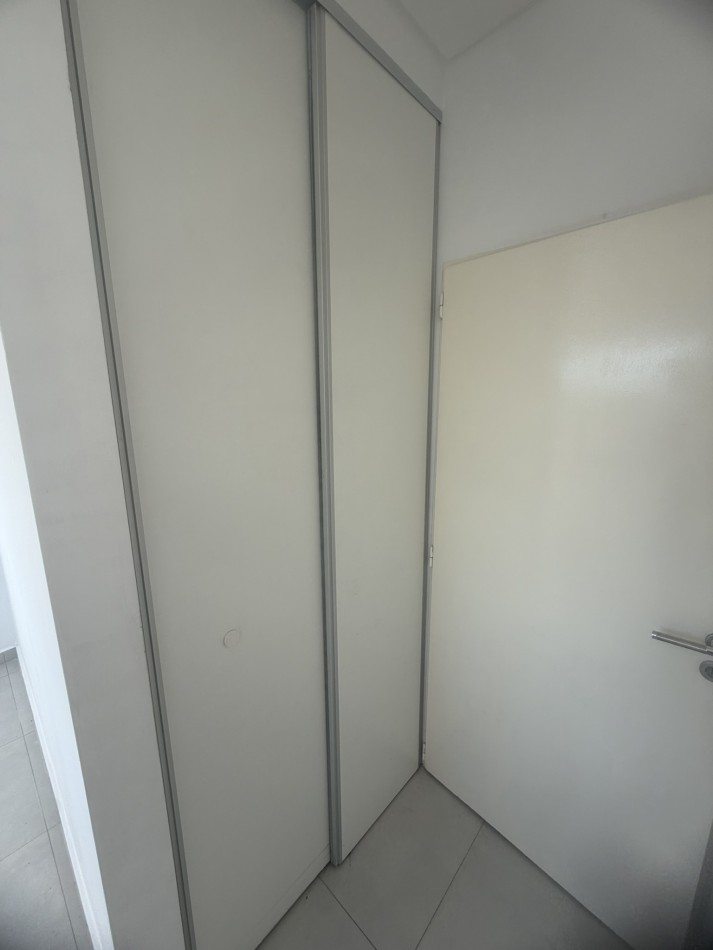 Alquiler 3 ambientes amplio al frente con balcon - Villa Lugano