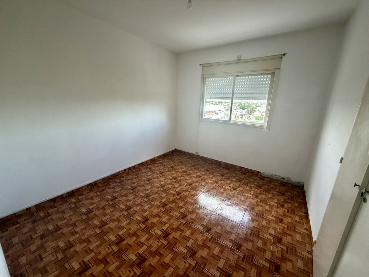 Venta Departamento 3 ambientes al frente - Mataderos