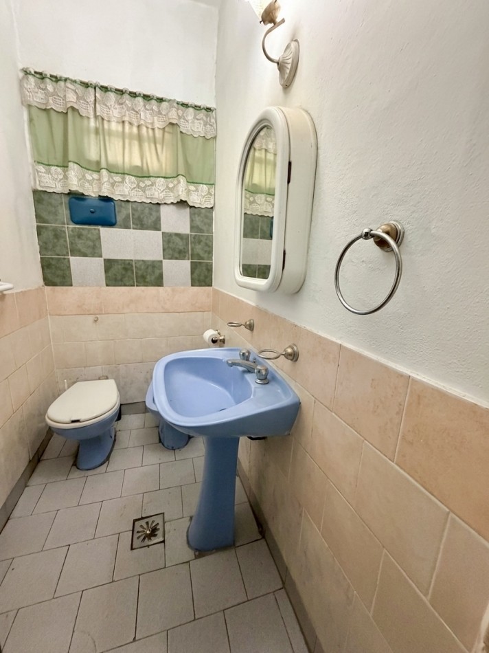 Venta Casa en lote propio 8.66 x 17 con vivienda para 2 familias - Villa Lugano