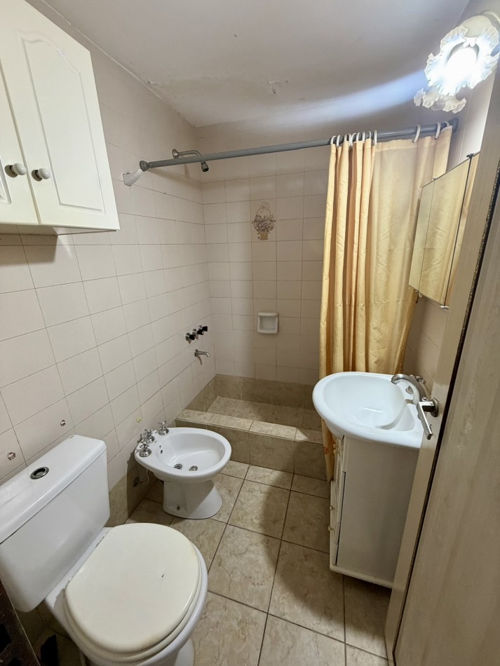 Alquiler Departamento 4 ambientes con cocina grande - Lugano IyII Edif 111