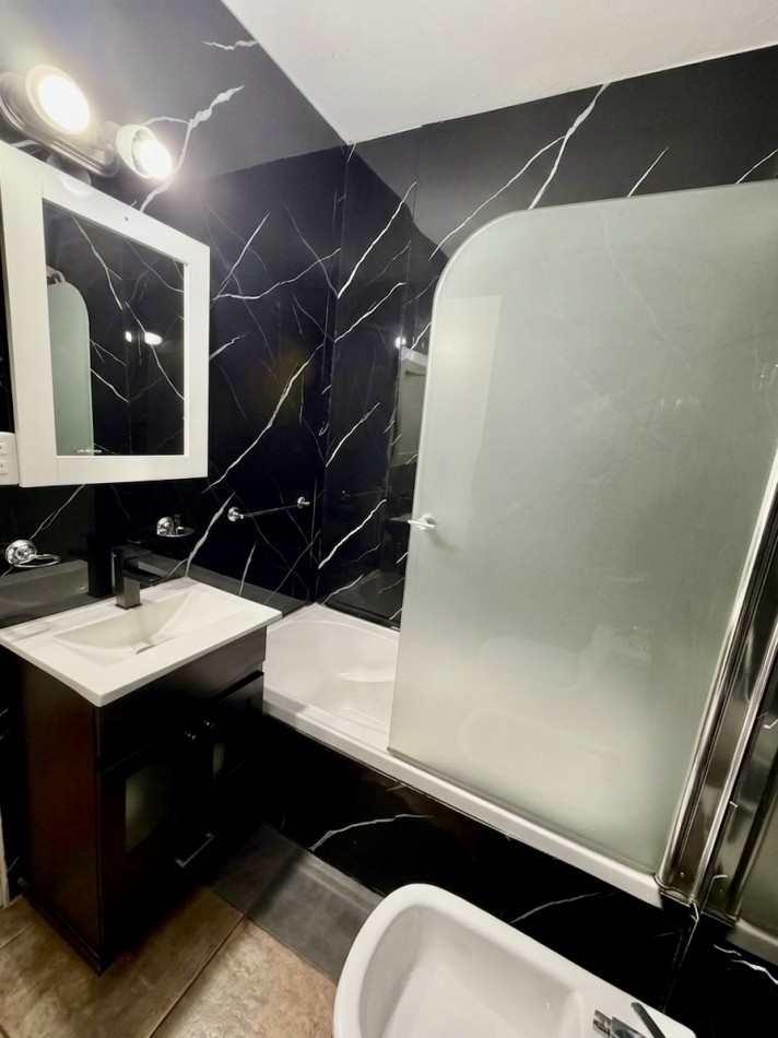 Venta departamento 3 ambientes con balcon - Lugano IyII Torre 10