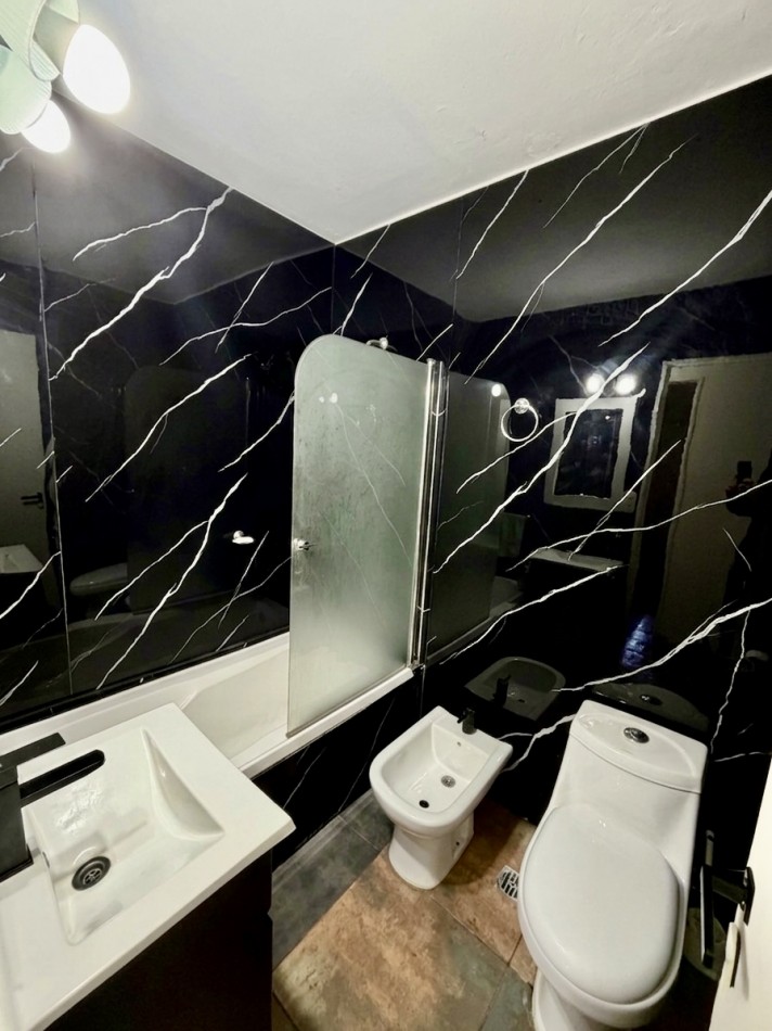 Venta departamento 3 ambientes con balcon - Lugano IyII Torre 10