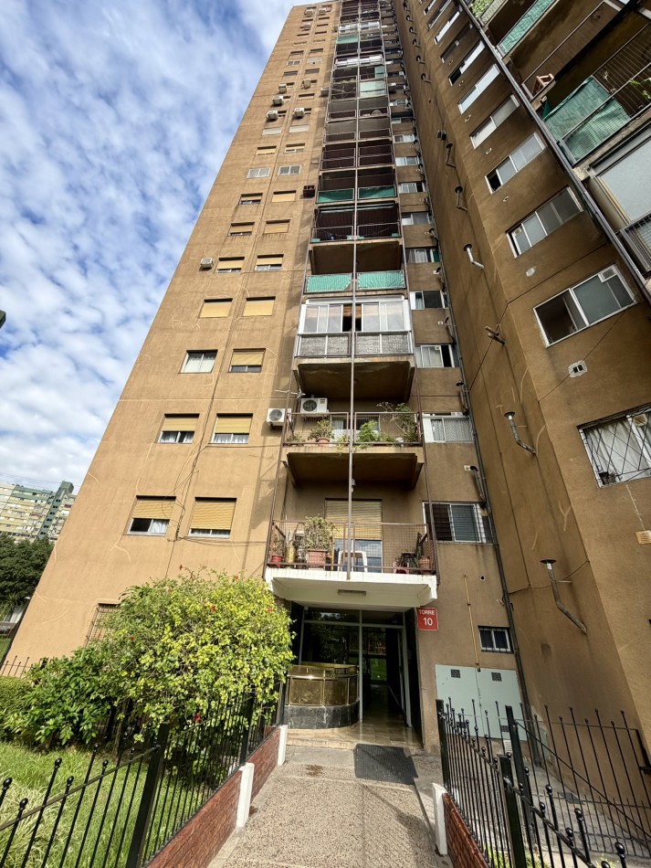Venta departamento 3 ambientes con balcon - Lugano IyII Torre 10