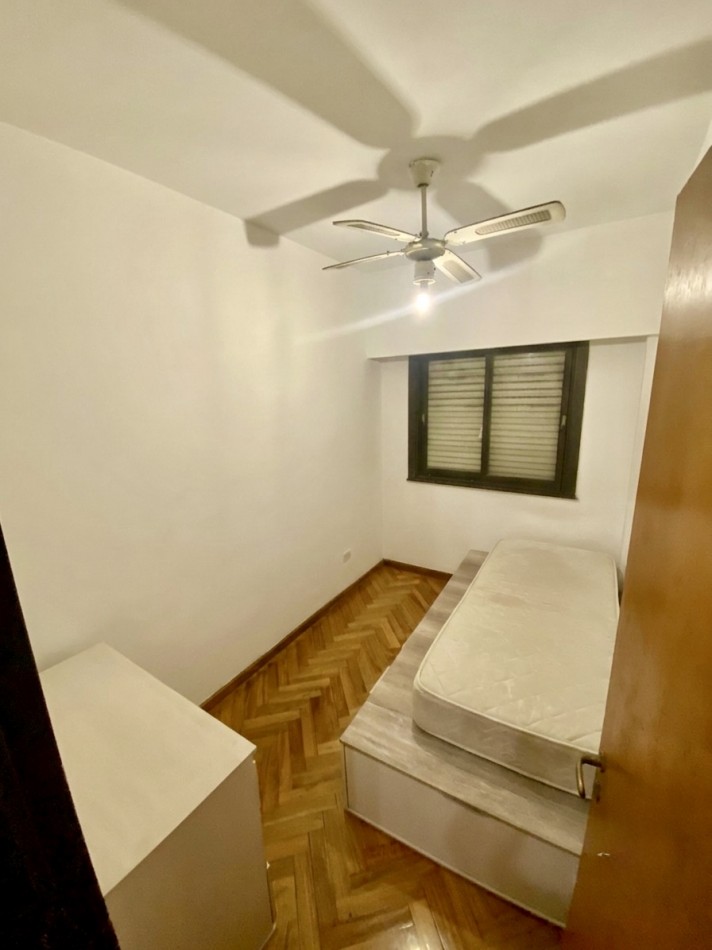 Venta departamento de 3 ambientes por escalera Apto Credito - Parque Avellaneda