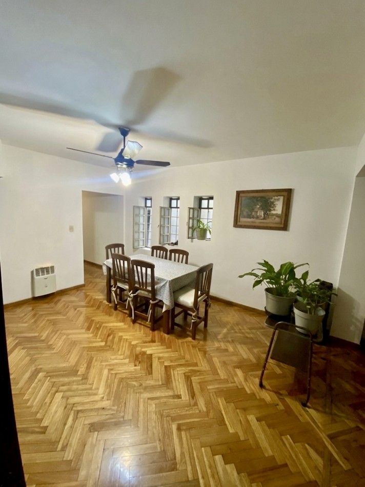 Venta departamento de 3 ambientes por escalera Apto Credito - Parque Avellaneda