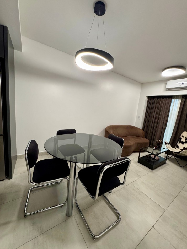 En Venta Departamento de 2 ambientes de categoria con super balcon al frente - Villa Lugano