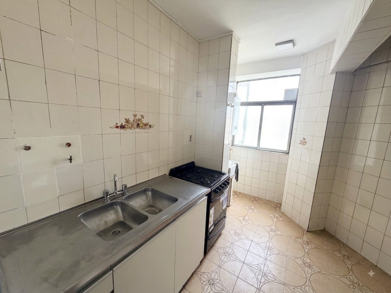 Alquiler Departamento de 3 ambientes con balcon - Lugano IyII Torre 5
