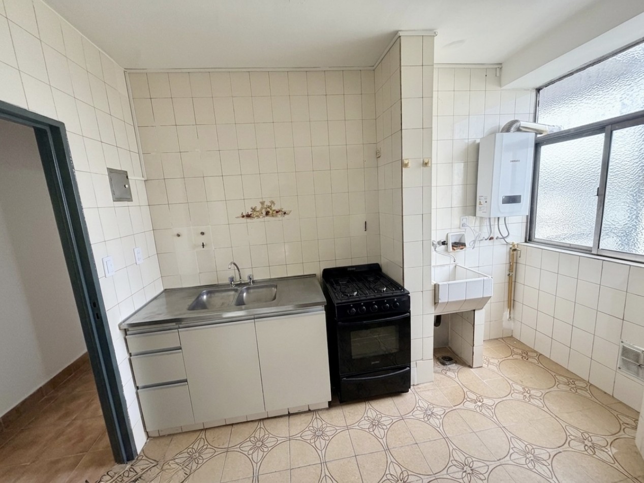 Alquiler Departamento de 3 ambientes con balcon - Lugano IyII Torre 5