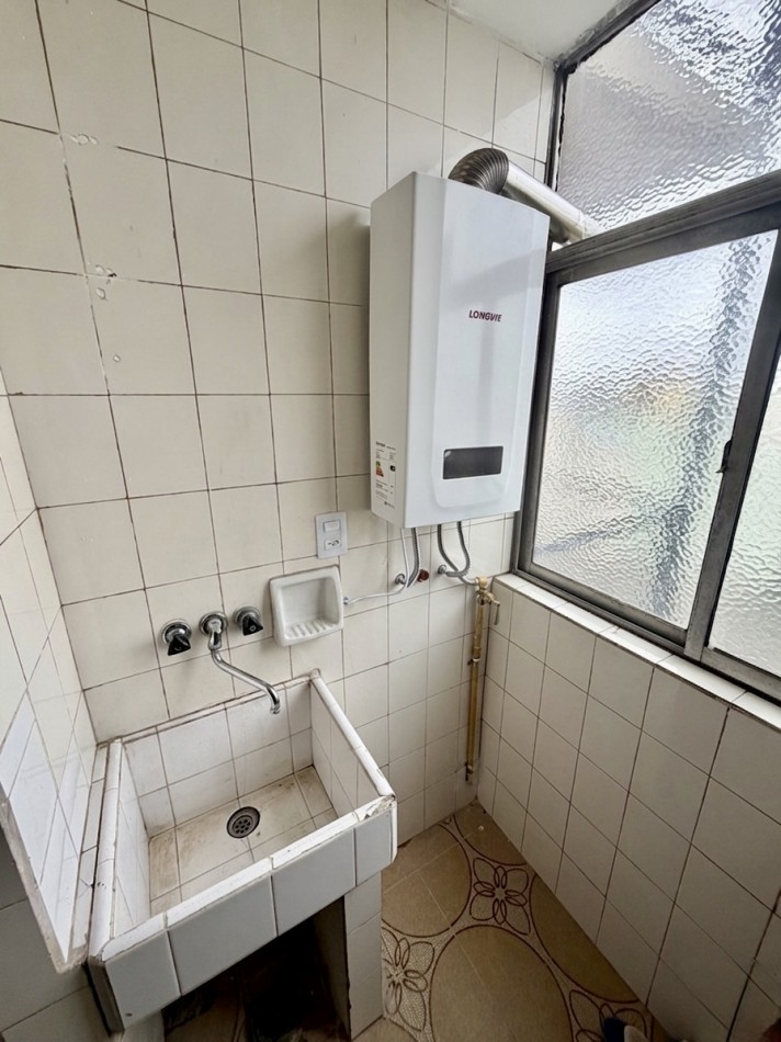 Alquiler Departamento de 3 ambientes con balcon - Lugano IyII Torre 5