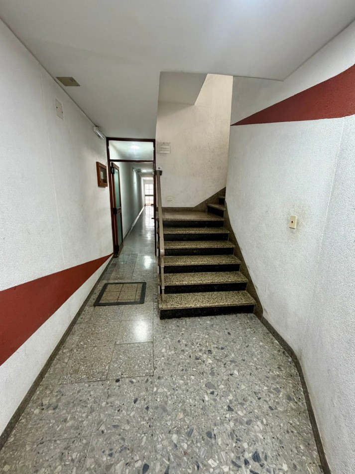 Venta departamento de 2 ambientes apto credito en zona comercial - Villa Lugano