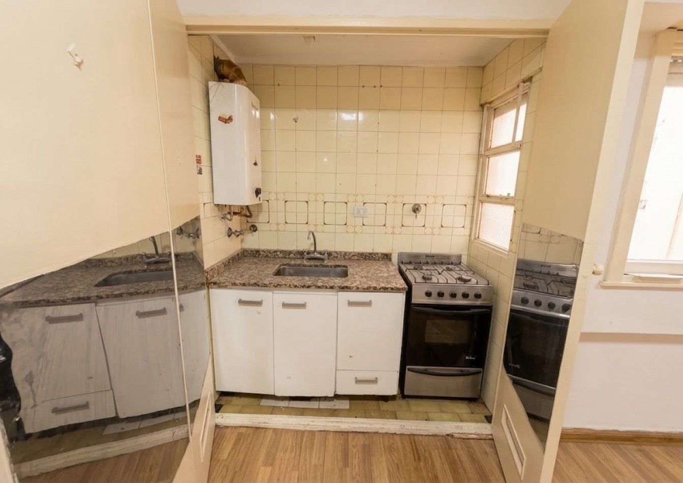 Venta Monoambiente apto profesional buena ubicacion - Caballito