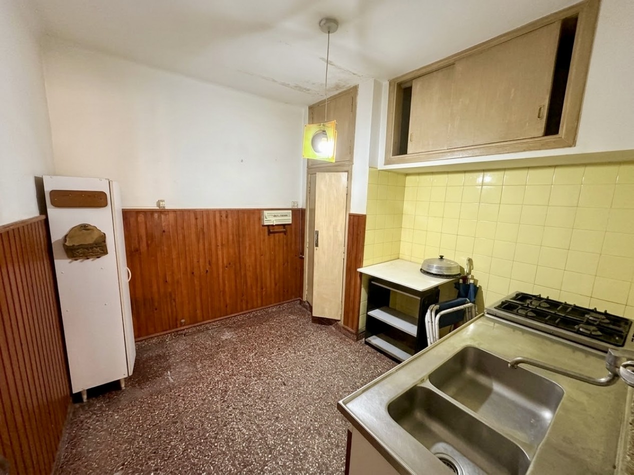 Venta Ph al frente 3 ambientes c/ garage, patio cubierto y terraza - Mataderos
