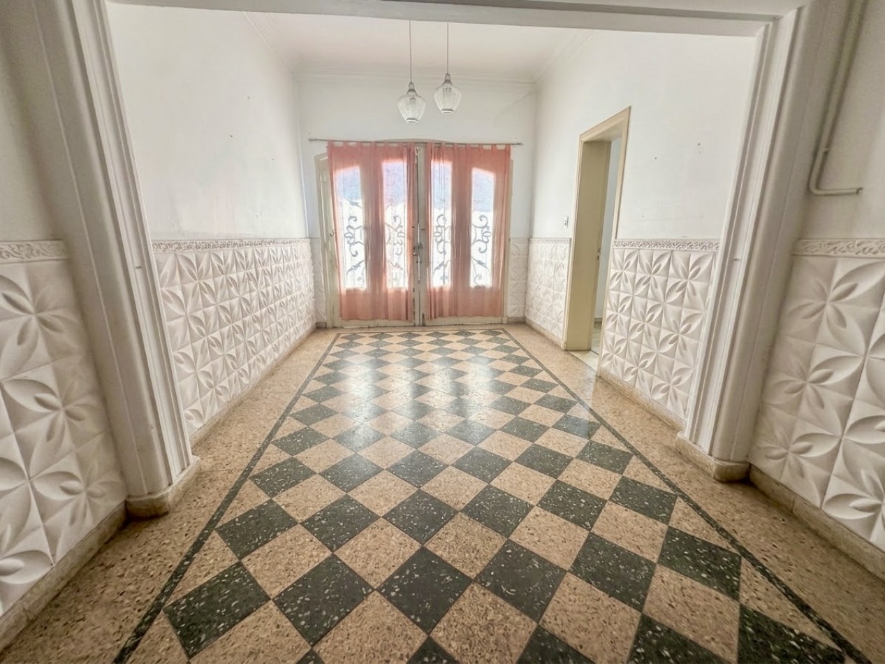 Venta Ph al frente 3 ambientes c/ garage, patio cubierto y terraza - Mataderos