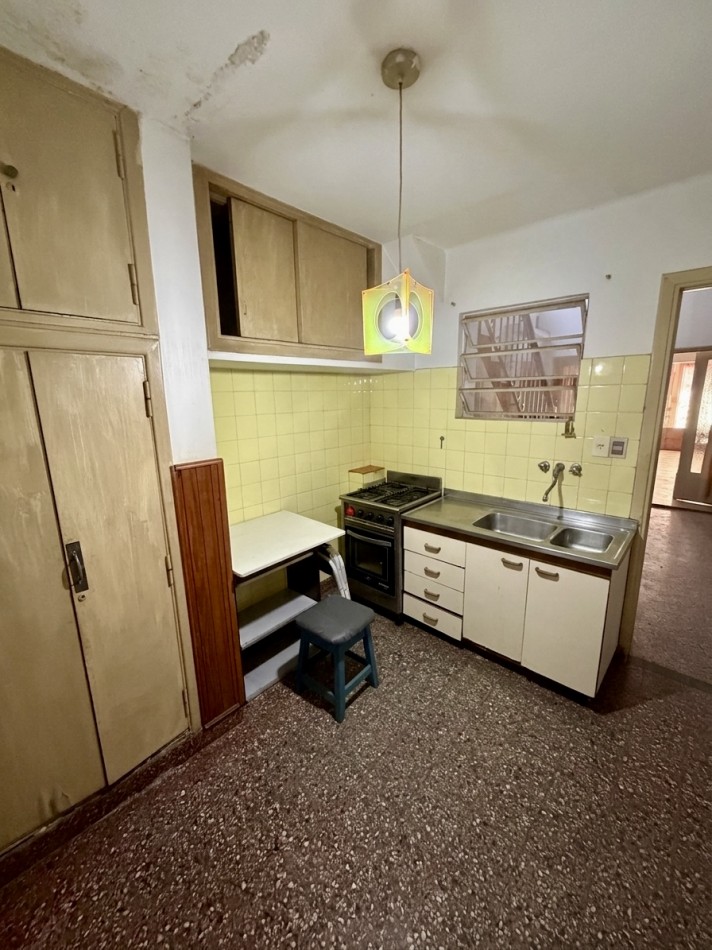 Venta Ph al frente 3 ambientes c/ garage, patio cubierto y terraza - Mataderos