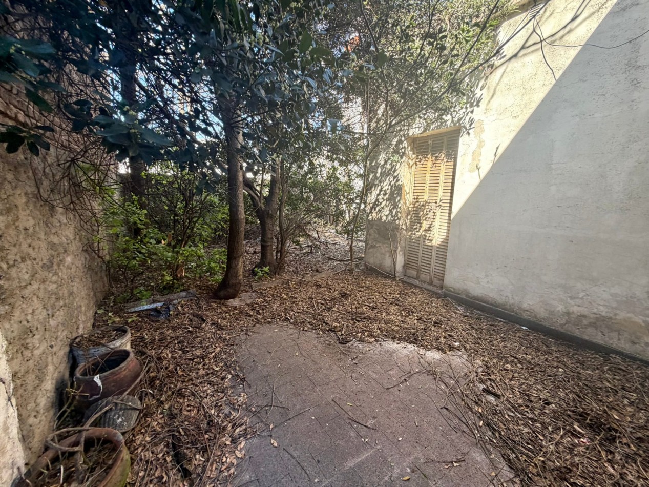 Venta Galpon con vivienda a reciclar 8,66 x 31,5 - Mataderos