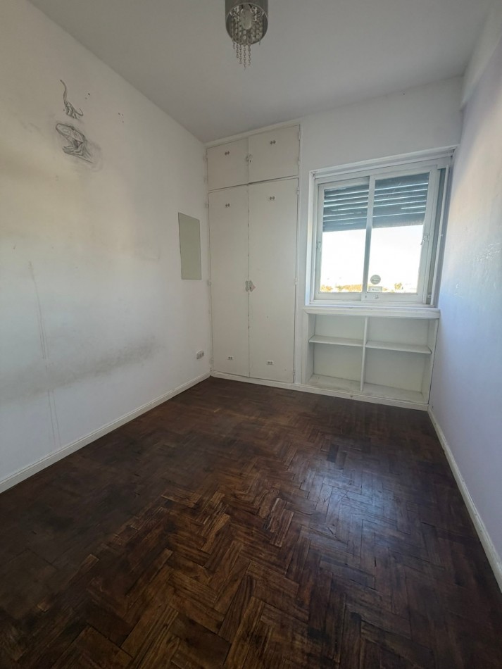 Venta Departamento de 3 ambientes con balcon - Floresta