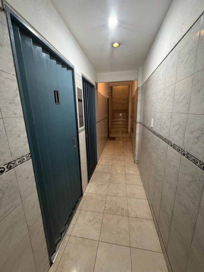 Venta Departamento de 3 ambientes con balcon - Floresta