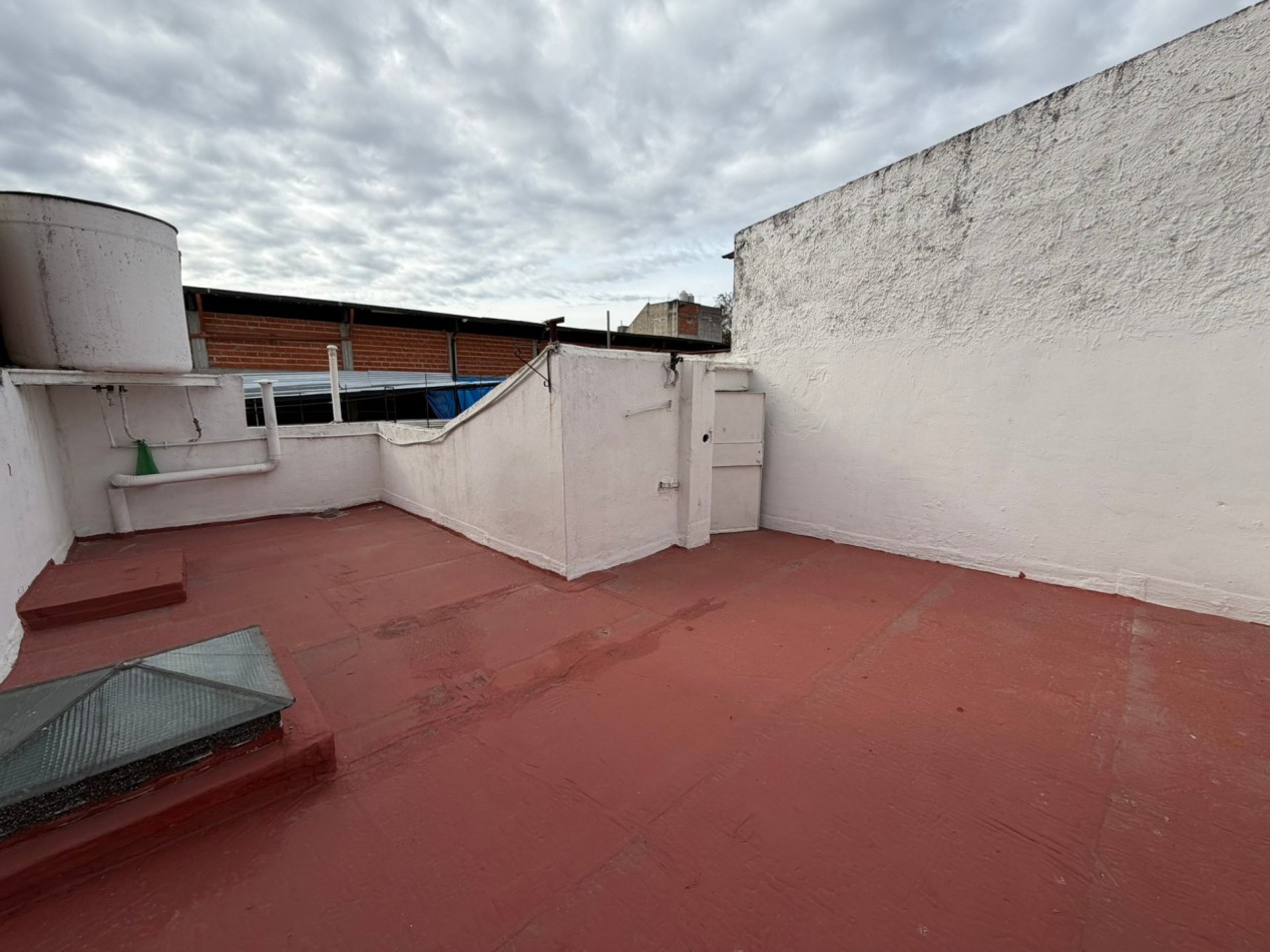 Venta Ph 2 ambientes con terraza sin expensas - Villa Lugano
