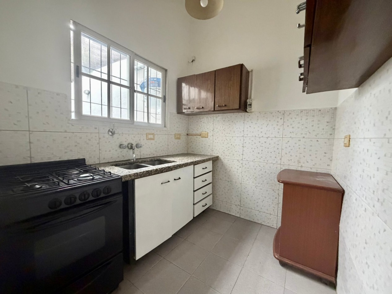 Alquiler Ph de 2 Ambientes con patio sin expensas - Villa Lugano