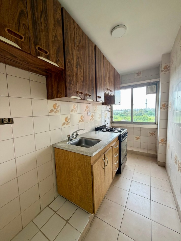 Alquiler Departamento de 3 ambientes buen estado y ubicacion - Lugano IyII Edif 11