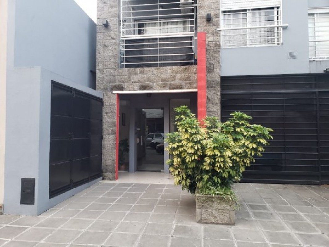 Venta Departamento 2 ambientes con cochera - Villa Lugano