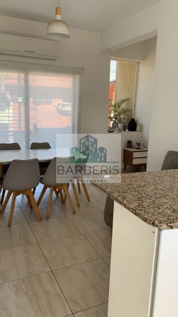 Venta Departamento de 3 ambientes Muy bueno - Villa Lugano