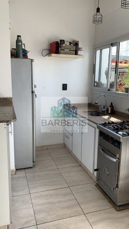 Venta Departamento de 3 ambientes Muy bueno - Villa Lugano