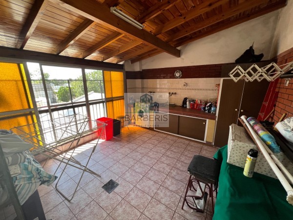 Venta Ph 4 ambientes excelente calidad  con patio o Permuta - Villa Lugano