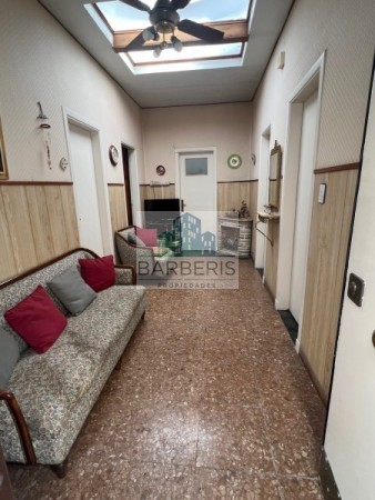 Alquiler Casa lote propio 8.66x30.49 2 dormitorios y fondo libre  - Villa Lugano