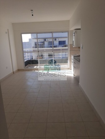 Venta de Pozo Departamento 2 ambientes ULTIMO, enterga inmediata -Villa Luro