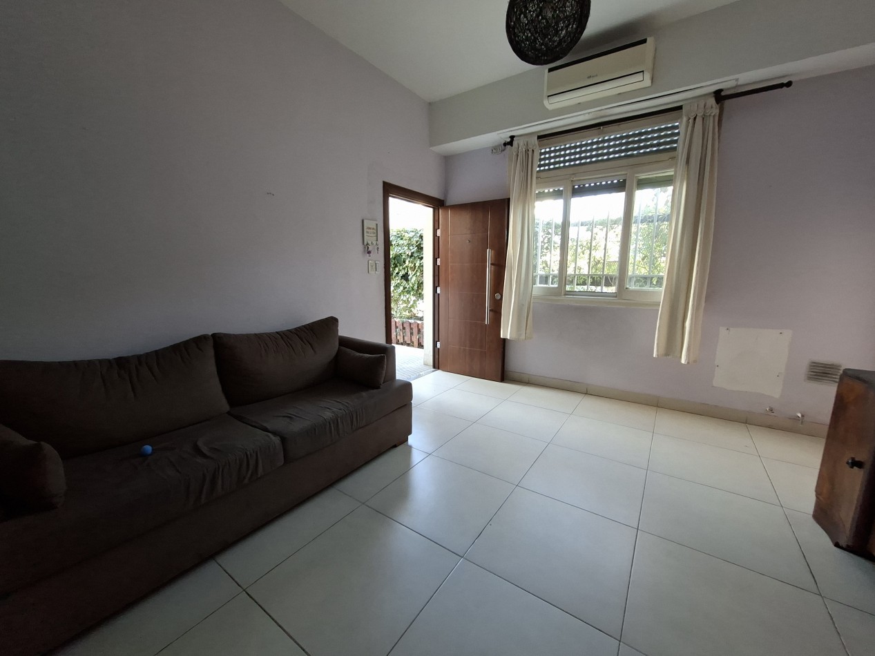 Alquiler Ph Tipo Casa 3 ambientes sin expensas con entrada independiente, terraza y quincho - Villa Lugano