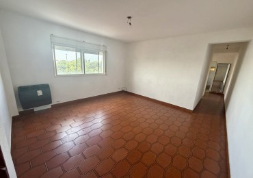Alquiler Departamento 3 ambientes al frente - Mataderos