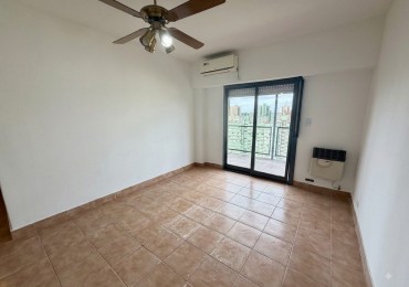 Alquiler Departamento de 3 ambientes con balcon - Lugano IyII Torre 5