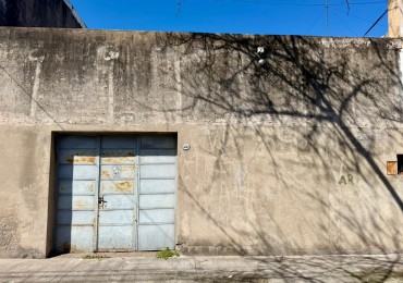 Venta Galpon con vivienda a reciclar 8,66 x 31,5 - Mataderos