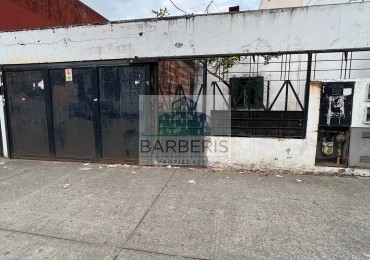 Venta Ph al frente en zona comercial Chilavert a reciclar - VIlla Lugano